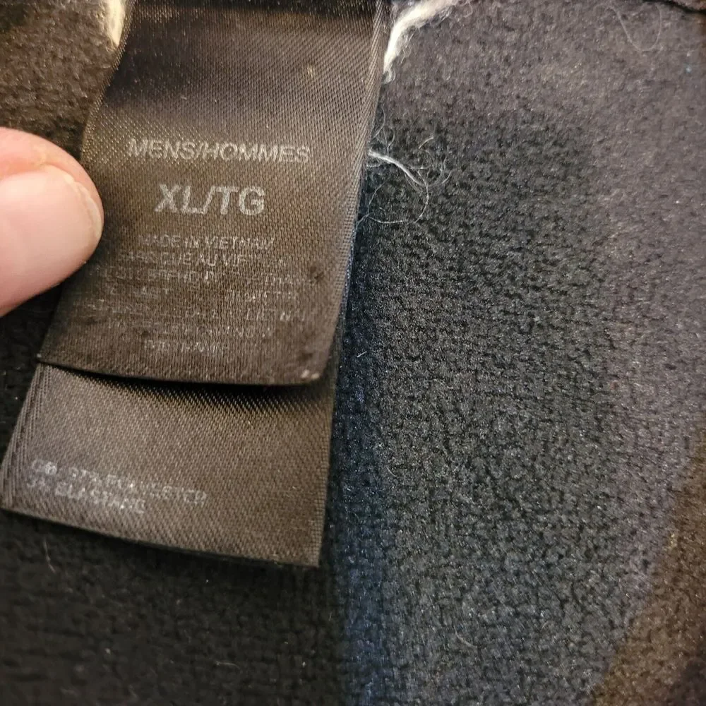 The‎ North Face Black Fleece Jacket, size XL